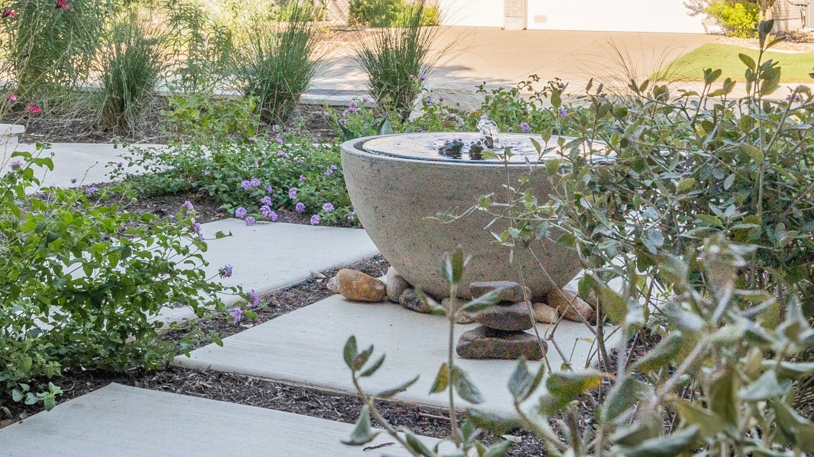 water feature waterloo outdoor design build 1